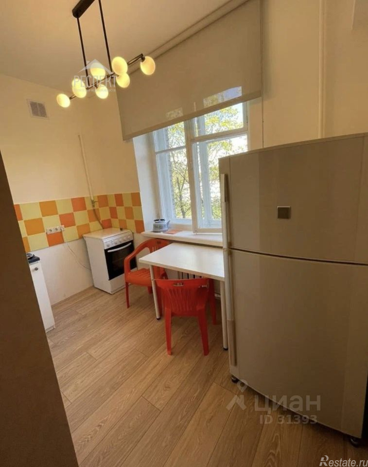 Продажа 1-комн квартиры на вторичном рынке Соколиной Горы 8-я ул,  д. 13
