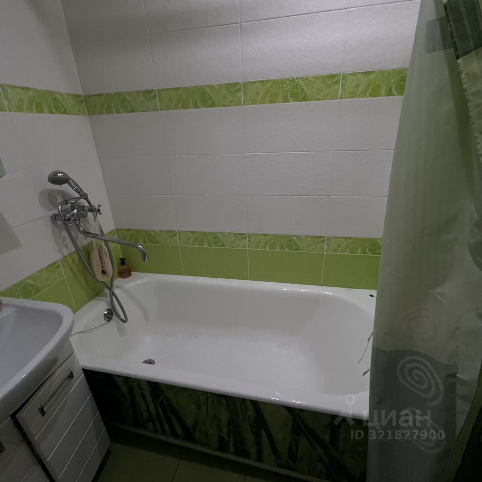 Продажа 1-комн квартиры на вторичном рынке Менделеево пгт, Левобережная улица, 3