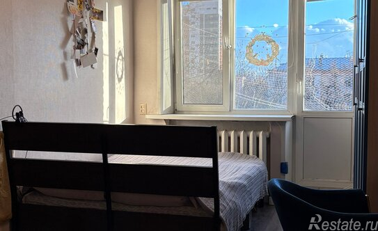 Продажа 1-комн квартиры на вторичном рынке Новогиреевская улица,  д. 8 к1