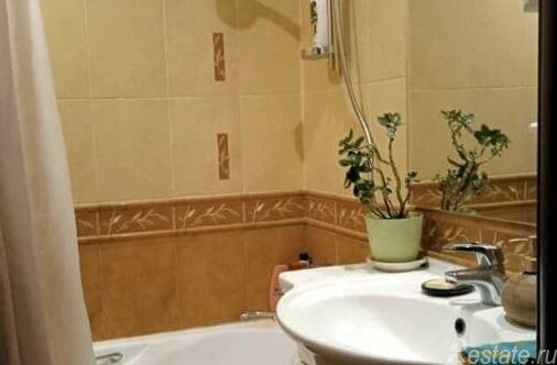 Продажа 3-комн квартиры на вторичном рынке Тихорецкий бульвар,  д. 4 к2