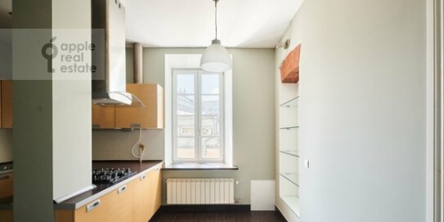 4-комн квартира улица Чаплыгина,  д. 10