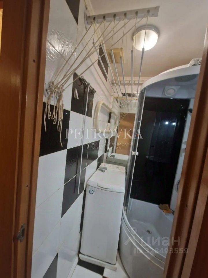 Продажа 1-комн квартиры на вторичном рынке Ореховый бульвар, 39К2