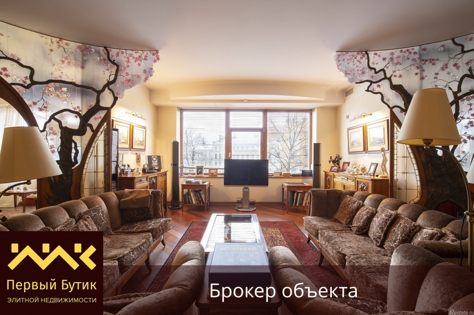 Продажа 1-комн квартиры на вторичном рынке Итальянская ул,  д. 12