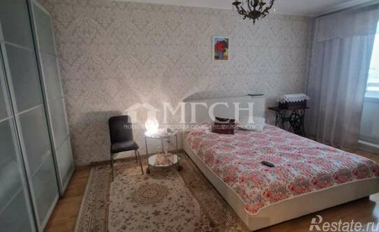 Продажа 1-комн квартиры на вторичном рынке ул Авиаторов,  д. 5,  к. 4