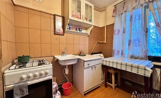 Продажа 1-комн квартиры на вторичном рынке Комсомольская 2-я ул,  д. 27,  к. 1