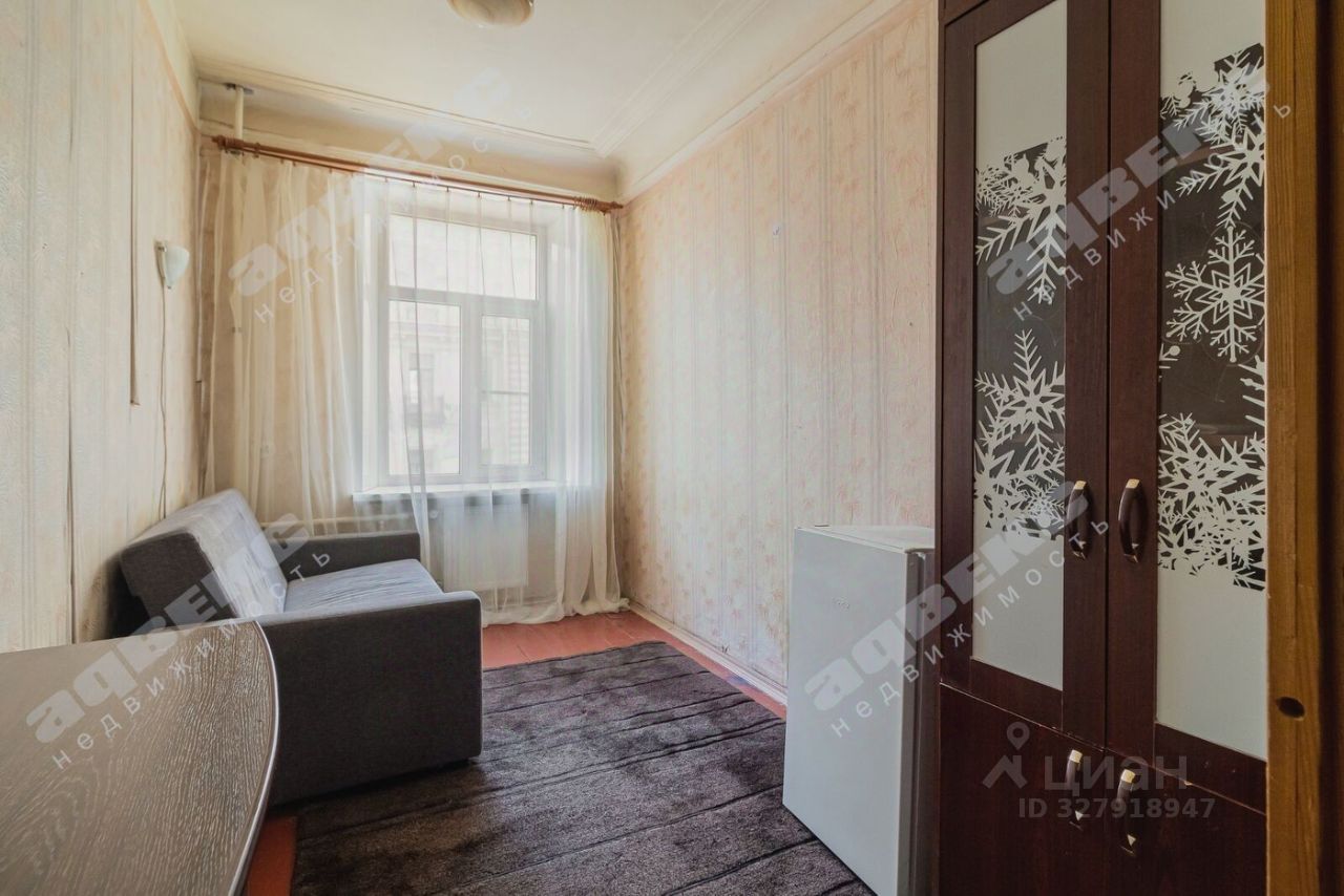Продажа комнаты 8-я линия,  д. 49