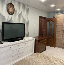 Продажа 1-комн квартиры на вторичном рынке Петергоф г., Бобыльская дор.,  д. 63