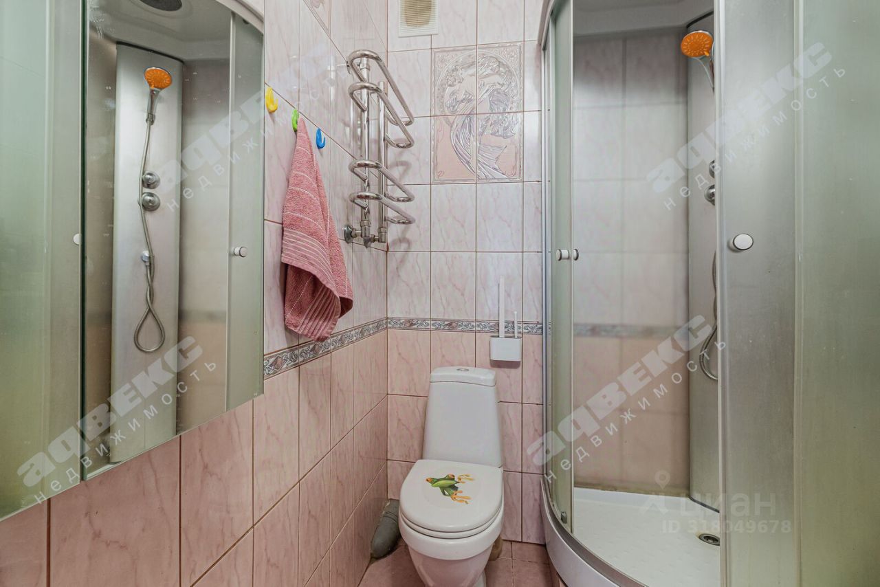 Продажа 6-комн квартиры на вторичном рынке Отрадное, Лесная улица, 1