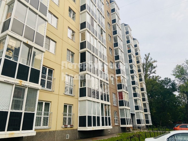 Продажа 1-комн квартиры на вторичном рынке Красное Село г., Гатчинское шос.,  д. 5,  к. 2