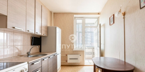 2-комн квартира улица Адмирала Лазарева,  д. 63