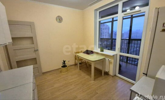 Продажа 1-комн квартиры на вторичном рынке улица Адмирала Черокова,  д. 20 литА