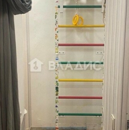 Продажа 2-комн квартиры на вторичном рынке улица Уткина,  д. 38