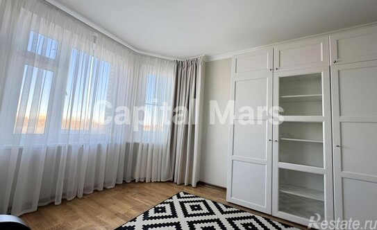 Аренда 3-комн квартиры на вторичном рынке Гражданская 4-я ул,  д. 36