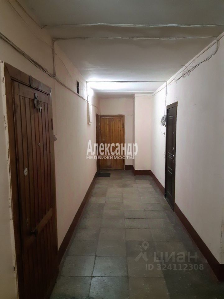 Продажа 2-комн квартиры на вторичном рынке улица Трефолева, 22/25