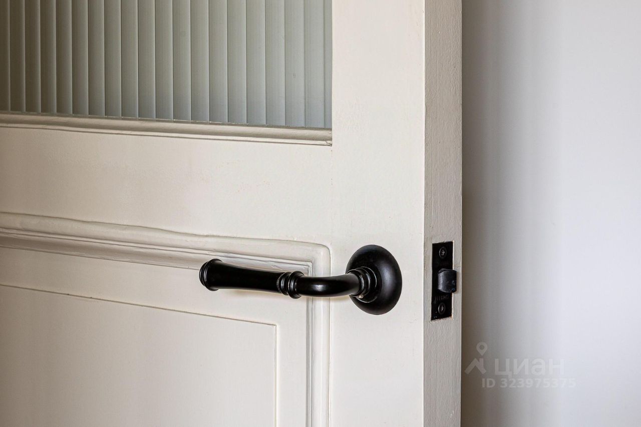 Продажа 5-комн квартиры на вторичном рынке Большая Монетная улица, 21/9