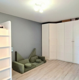 Продажа 2-комн квартиры на вторичном рынке Юнтоловский пр-кт,  д. 45,  к. 1