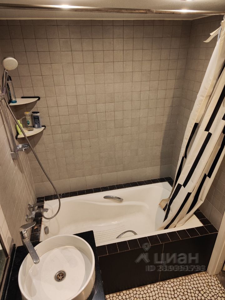 Продажа 2-комн квартиры на вторичном рынке улица Василисы Кожиной, 24К1