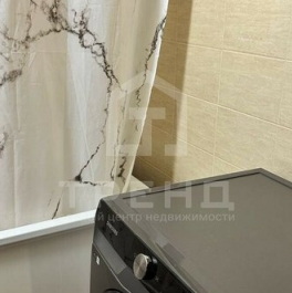 Продажа 1-комн квартиры на вторичном рынке улица Маршала Казакова,  д. 70 к1 с1