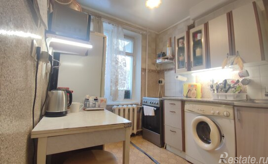 Продажа 3-комн квартиры на вторичном рынке ул Каховка,  д. 22,  к. 4