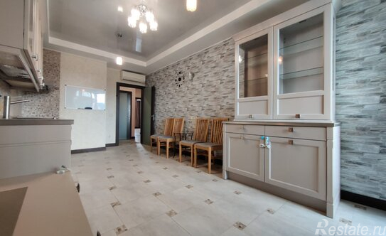 Продажа 4-комн квартиры на вторичном рынке Химки г, Ватутина ул,  д. 4 к2