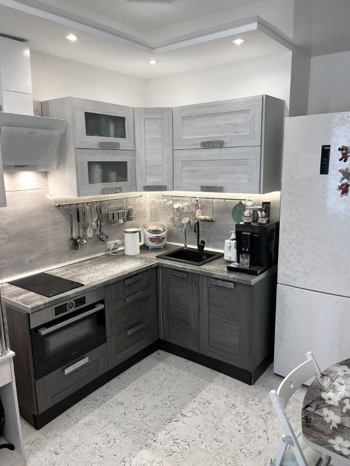 Продажа 1-комн квартиры на вторичном рынке улица Вадима Шефнера, 12к1