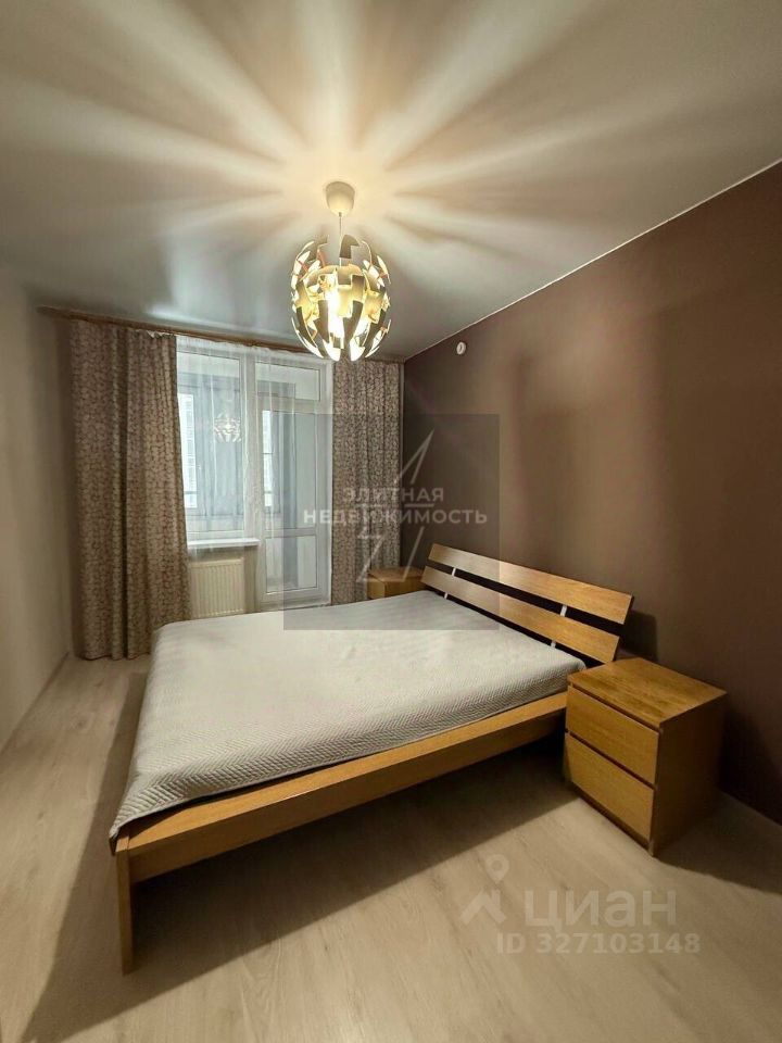 Аренда 3-комн квартиры на вторичном рынке Малая Митрофаньевская улица, 8к1