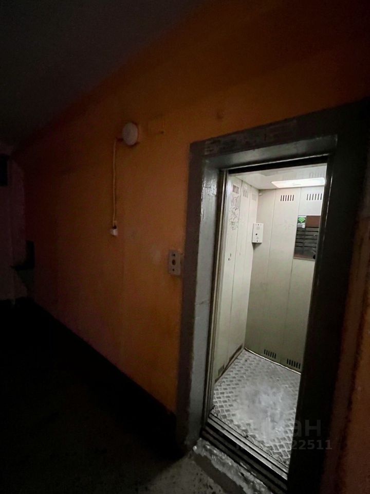 Аренда 3-комн квартиры на вторичном рынке Наличная улица, 36К3