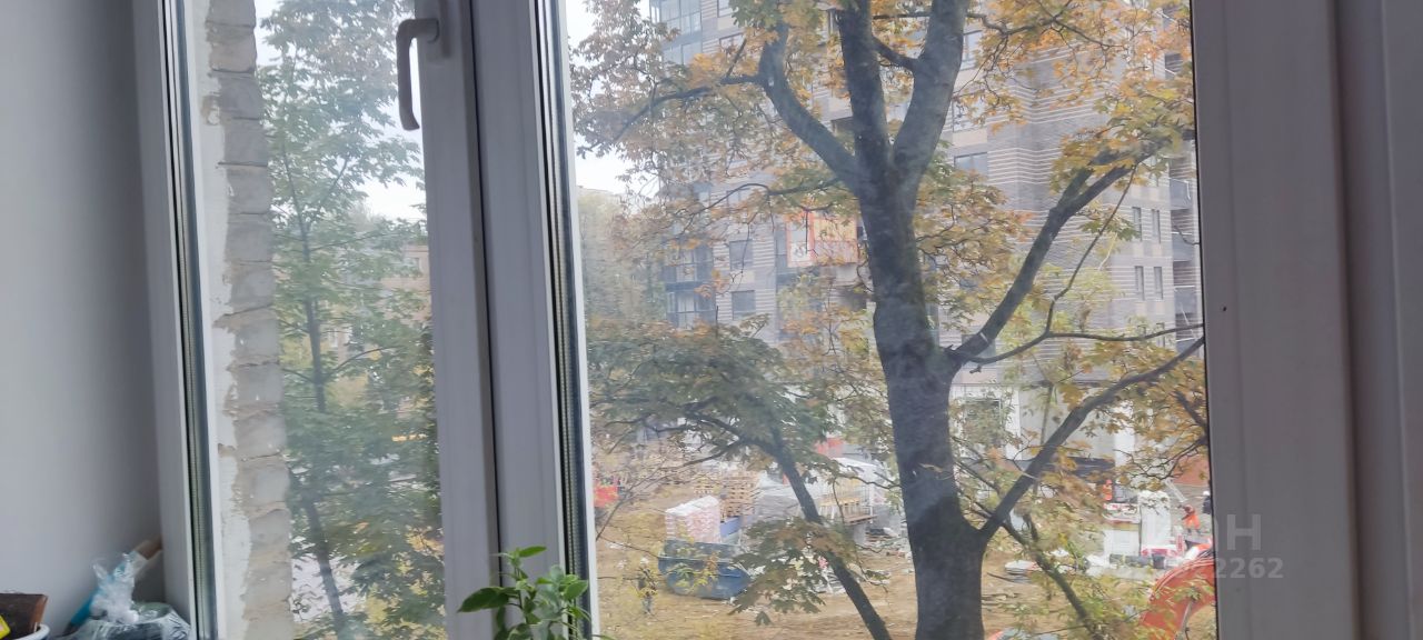 Продажа 3-комн квартиры на вторичном рынке улица Михайлова, 17