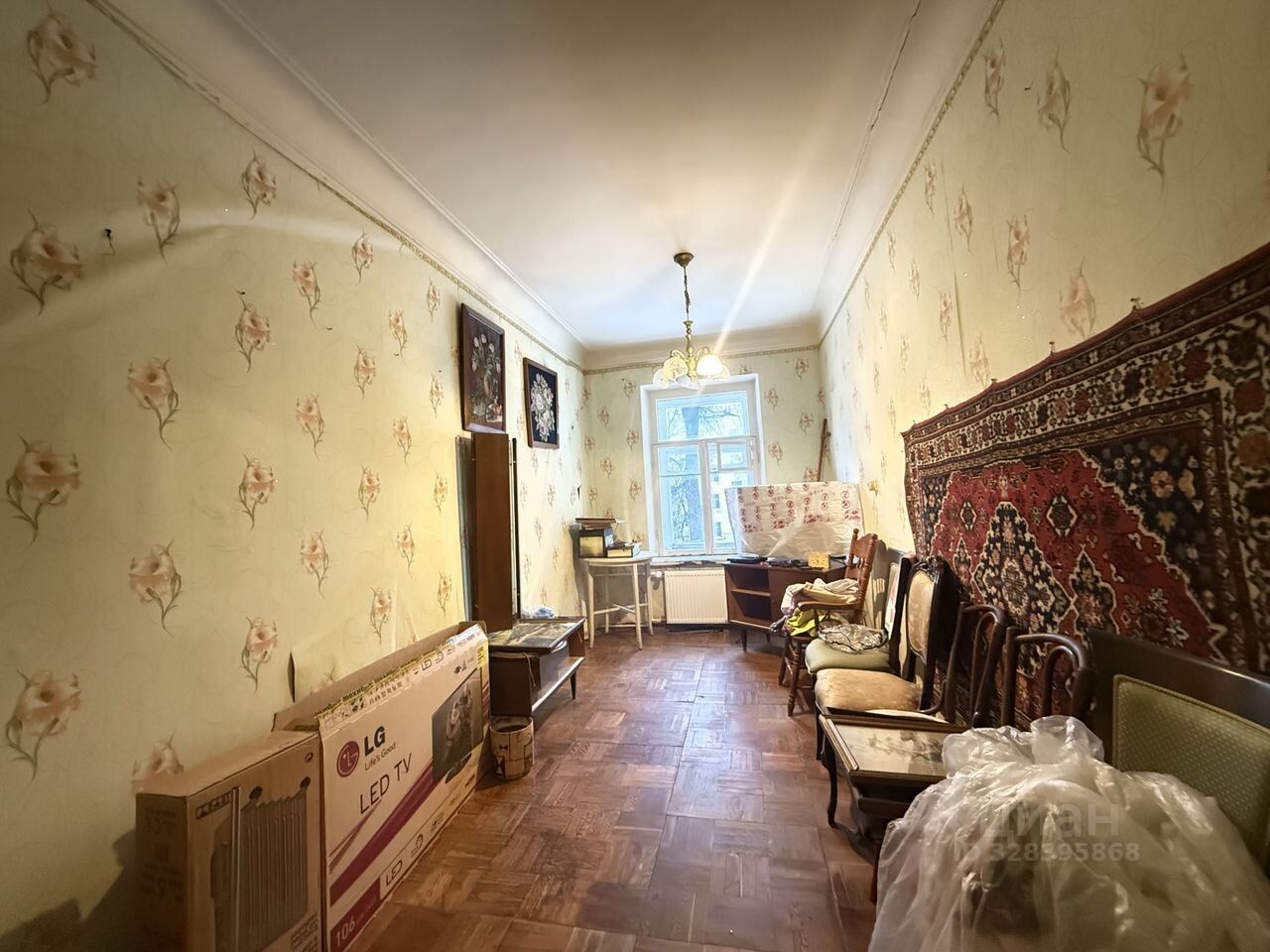 Продажа 2-комн квартиры на вторичном рынке 16-я Васильевского острова линия, 97В