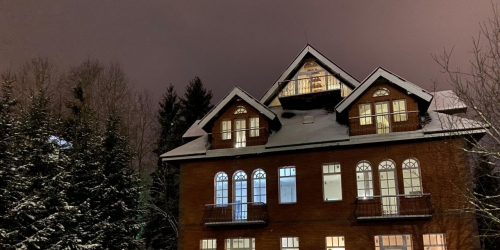 Отдельное здание улица Горького,  д. 37