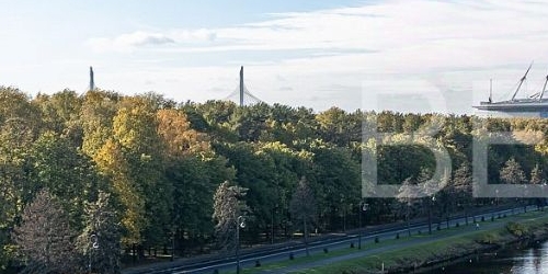 5-комн квартира набережная Мартынова, 74Г