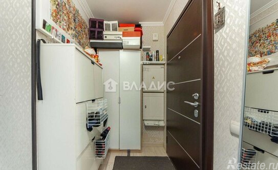 Продажа 3-комн квартиры на вторичном рынке улица Ирины Левченко,  д. 4