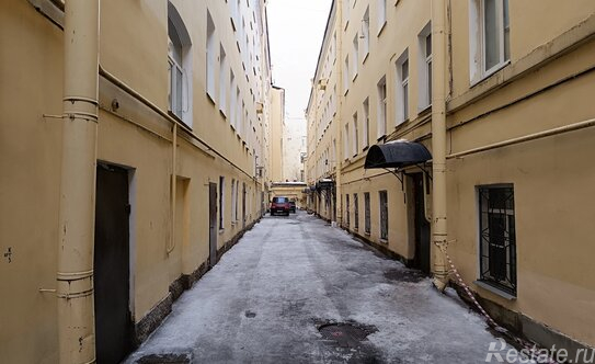 Продажа 2-комн квартиры на вторичном рынке Спасский пер,  д. 6-8
