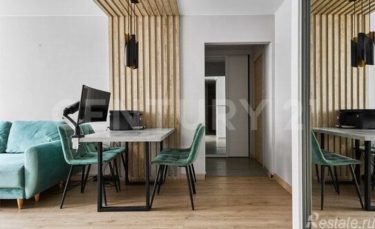 Продажа 3-комн квартиры на вторичном рынке Замшина улица,  д. 19