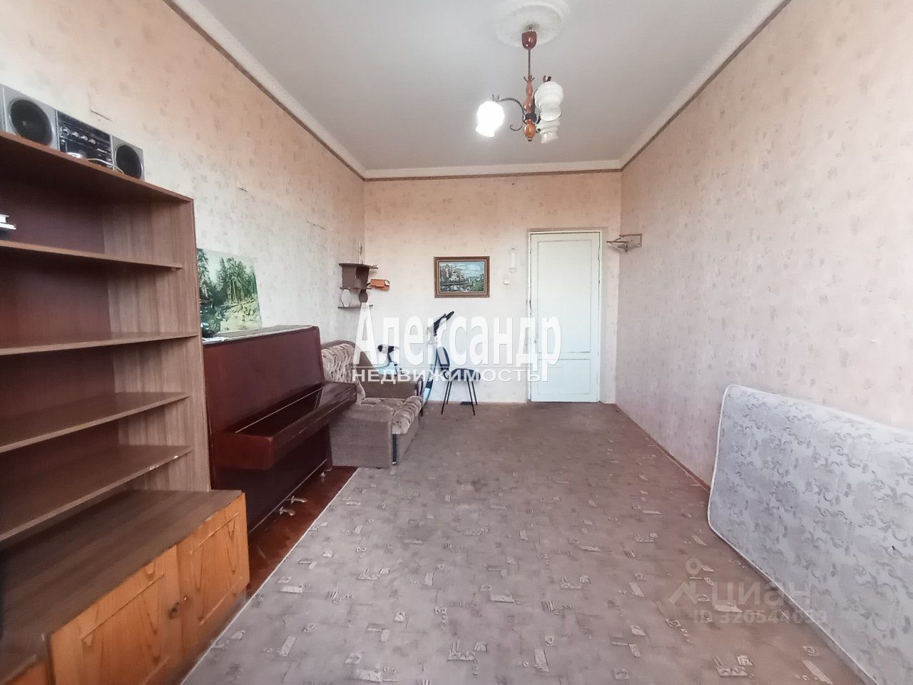Продажа 2-комн квартиры на вторичном рынке пос. Понтонный, улица Александра Товпеко, 18