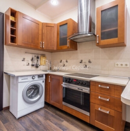 Продажа 1-комн квартиры на вторичном рынке Парашютная улица