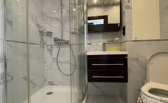 Продажа 1-комн квартиры на вторичном рынке ул Лазурная,  д. 10