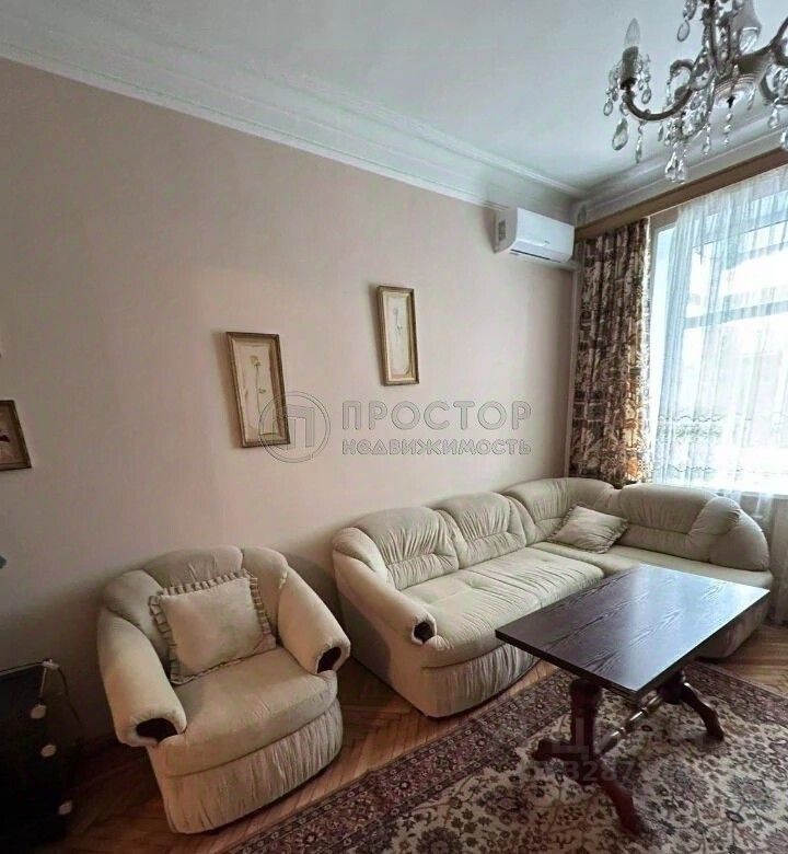Продажа 2-комн квартиры на вторичном рынке Севанская улица, 3