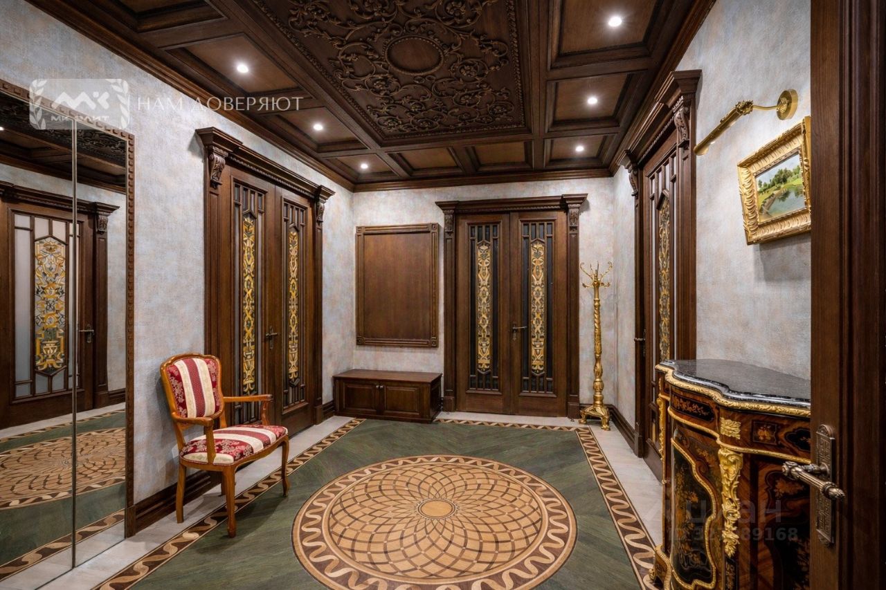 Продажа 6-комн квартиры на вторичном рынке Таврическая улица, 9