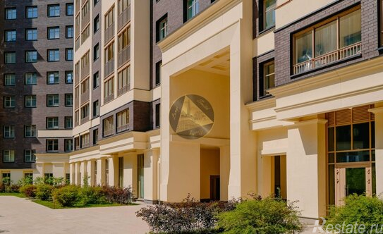 Продажа 2-комн квартиры на вторичном рынке проспект Авиаконструкторов,  д. 54 с1