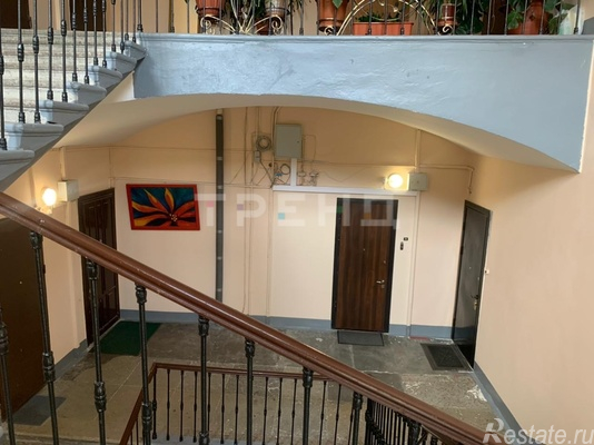 Продажа 3-комн квартиры на вторичном рынке Владимирский пр-кт,  д. 13