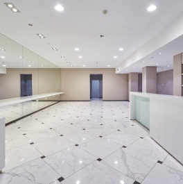 Аренда торгового помещения Первомайская улица,  д. 42