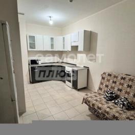 Продажа 3-комн квартиры на вторичном рынке Южный, Заводская улица,  д. 18 к2