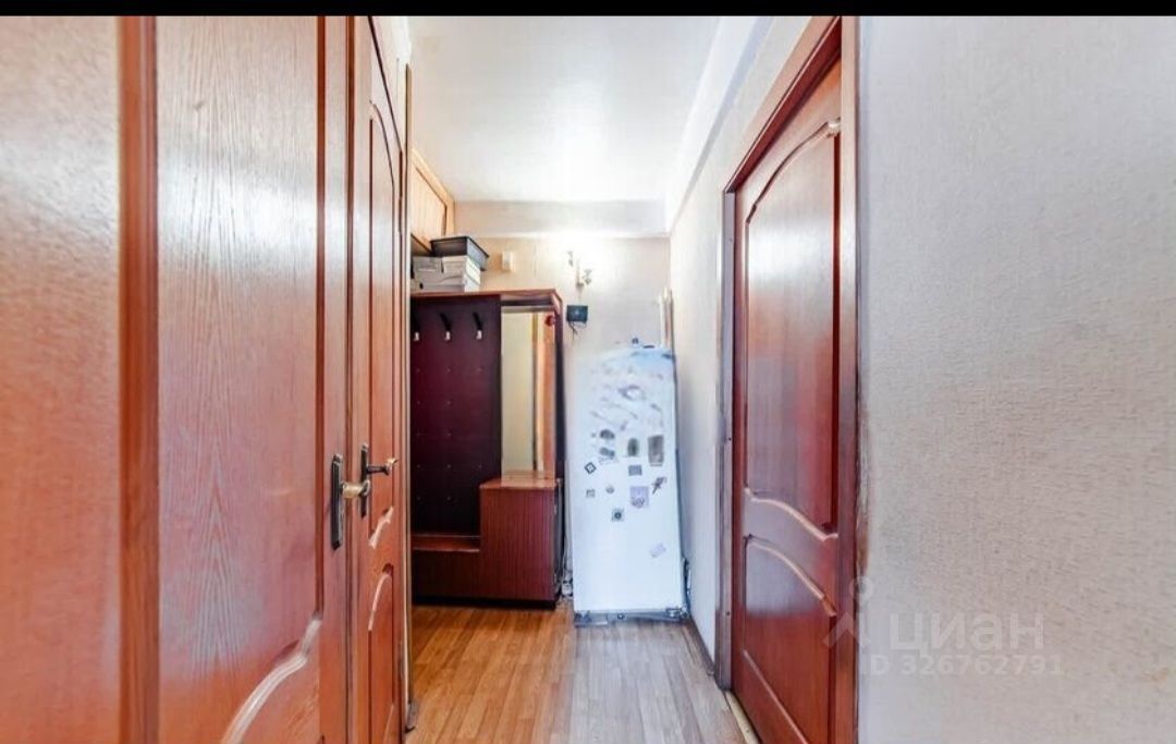 Продажа 2-комн квартиры на вторичном рынке проспект Космонавтов, 19К2