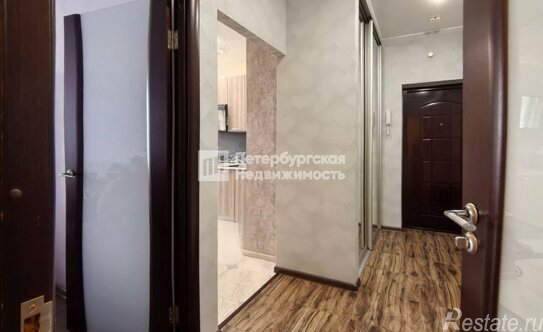 Продажа 1-комн квартиры на вторичном рынке Космонавтов пр-кт,  д. 63,  к. 1