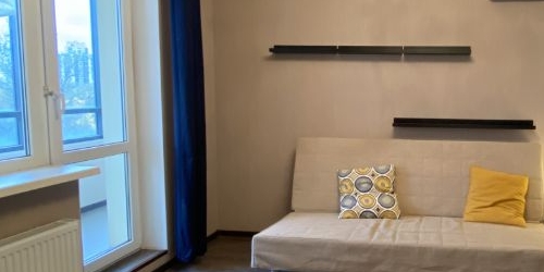 2-комн квартира улица Матроса Железняка, 57