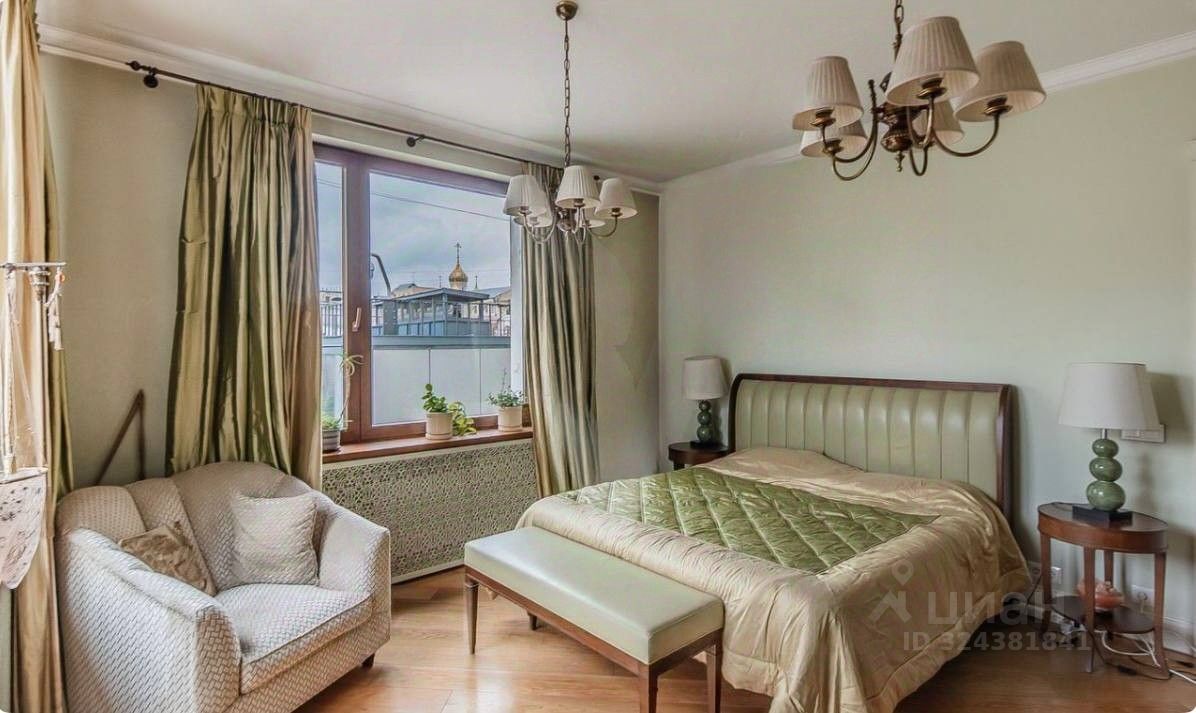 Продажа 2-комн квартиры на вторичном рынке переулок Печатников, 3С1