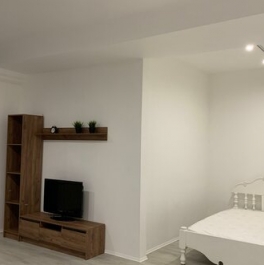Продажа 2-комн квартиры на вторичном рынке улица Куусинена,  д. 7 к1