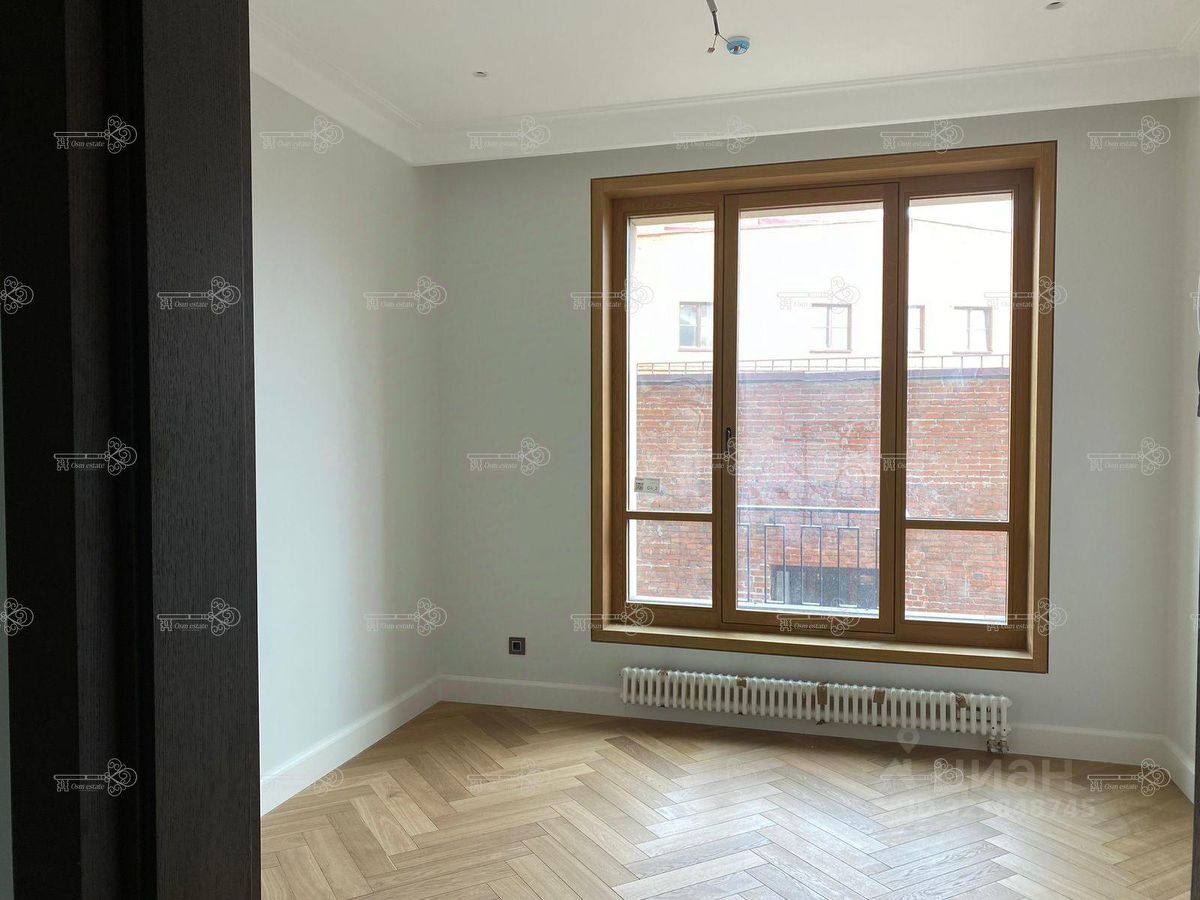 Продажа 1-комн квартиры на вторичном рынке Малая Пироговская улица, 12