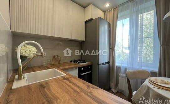 Продажа 2-комн квартиры на вторичном рынке ул Чертановская,  д. 66,  к. 1